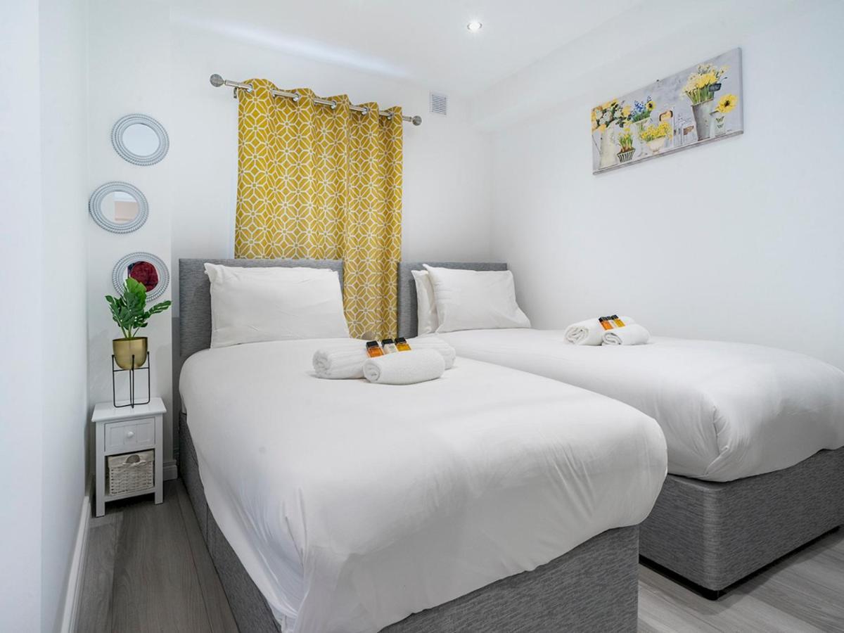 Pass The Keys - Bright & Airy 2Br 2Bath Apt In Perfect Location 벨파스트 외부 사진